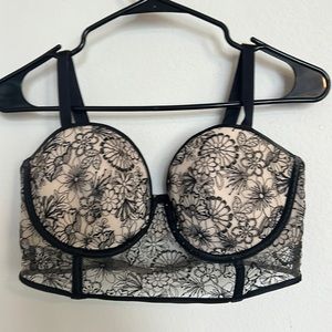 Victoria’s Secret bra/lace top 36DD